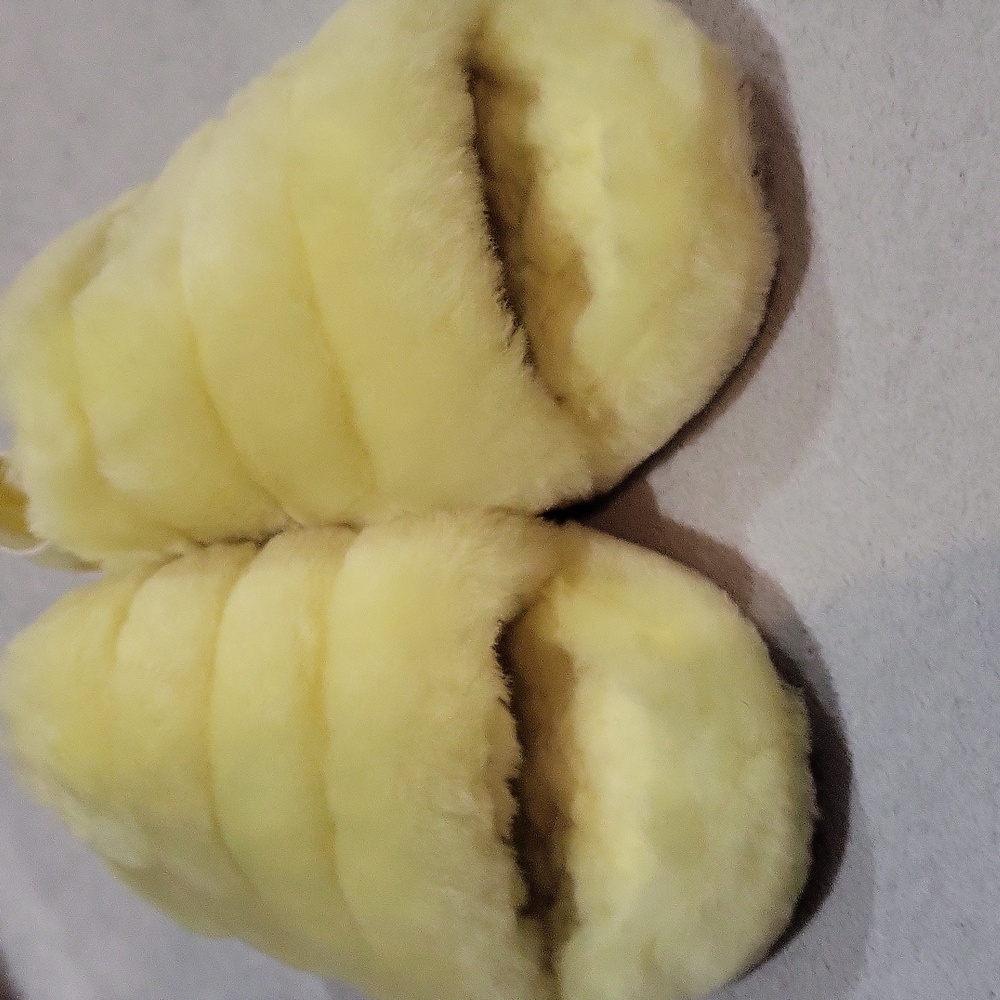 UGG Fluff Yeah Slide Neon Sandal - Picture 12 of 15
